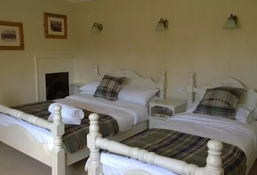 Hotel The Helyar Arms