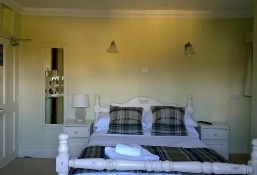 Hotel The Helyar Arms