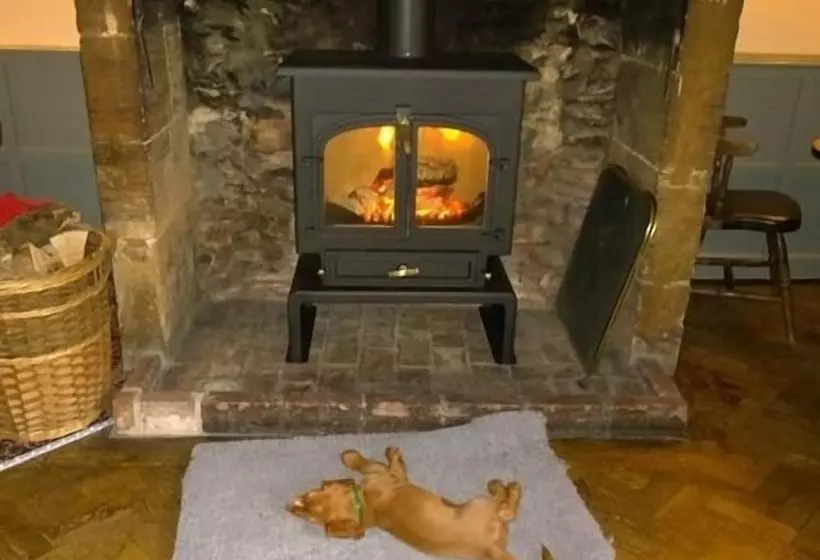 Hotel The Helyar Arms