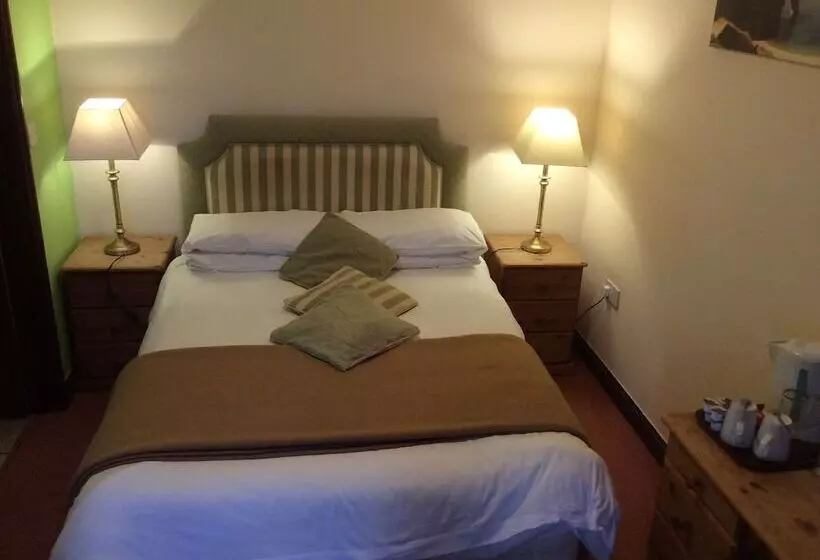 Hotel The Hunters Moon