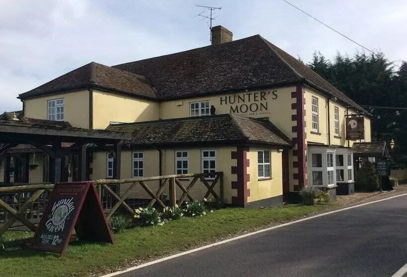 Hotel The Hunters Moon