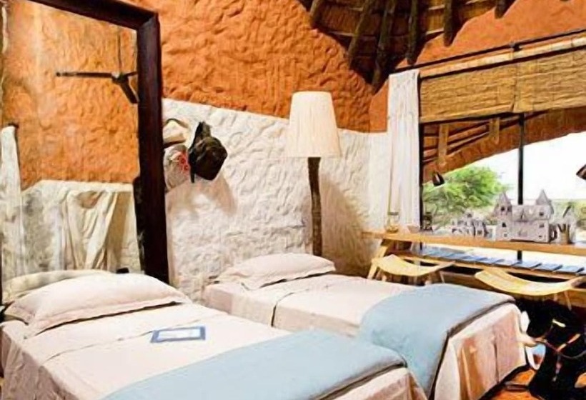 בית מלון כפרי The Motse   Tswalu Kalahari Luxury Private Game Reserve