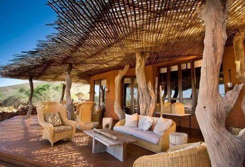 בית מלון כפרי The Motse   Tswalu Kalahari Luxury Private Game Reserve
