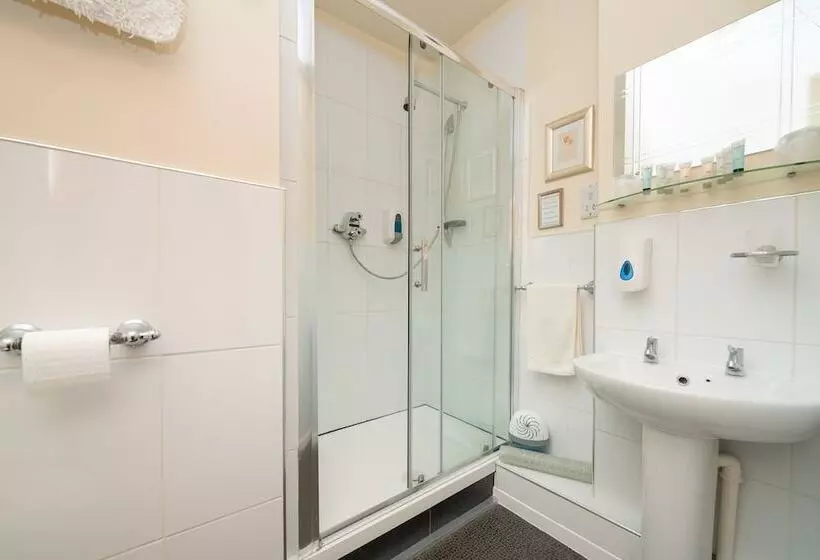 בית מלון כפרי The Shakespeare Inn