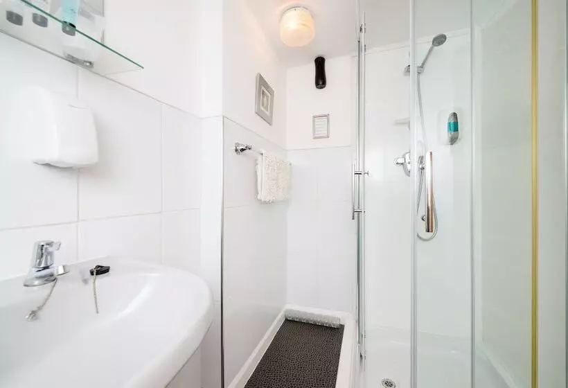 בית מלון כפרי The Shakespeare Inn