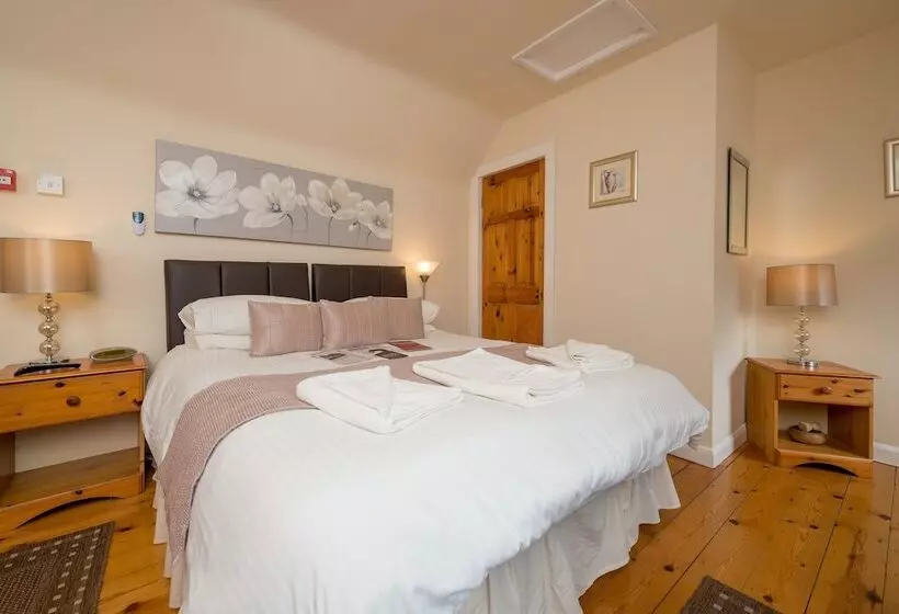 בית מלון כפרי The Shakespeare Inn