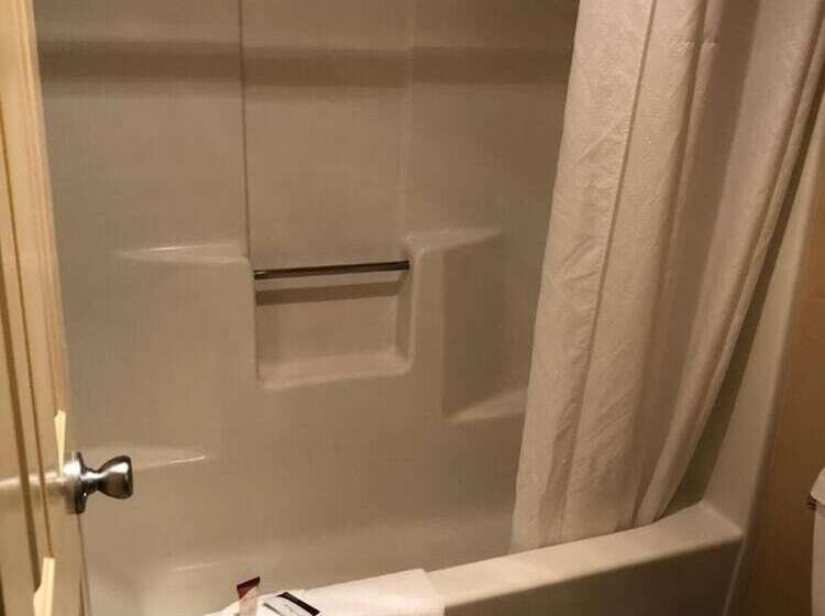 مُتل Claridge Inn St. George