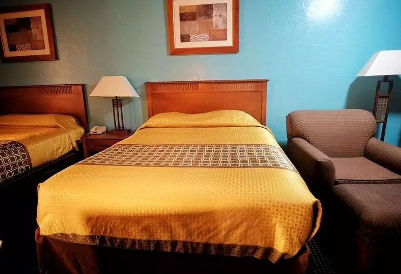 فندق على الطريق Claridge Inn St. George