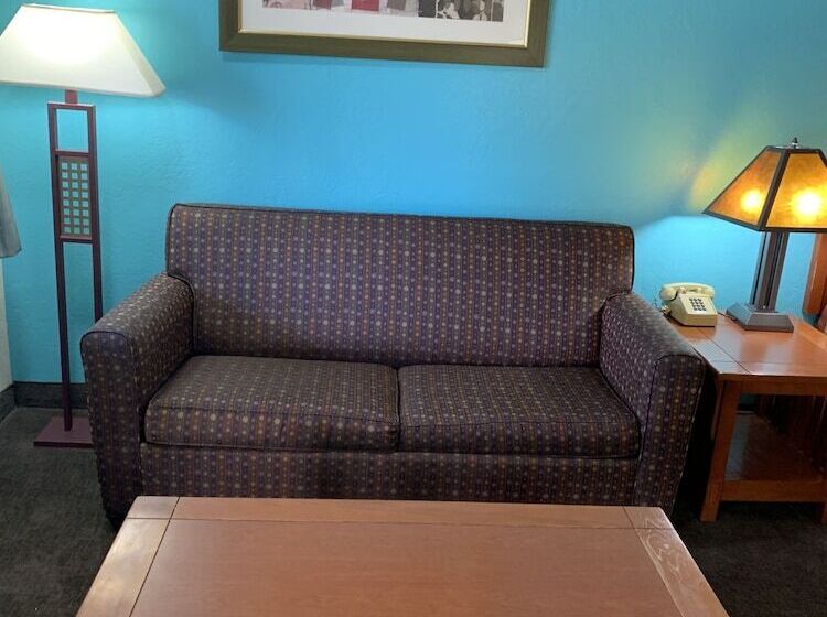 مُتل Claridge Inn St. George