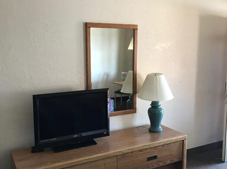 مُتل Claridge Inn St. George