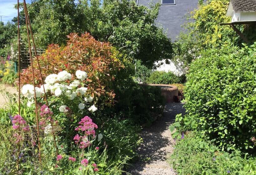 ペンション Steps Farmhouse B&b