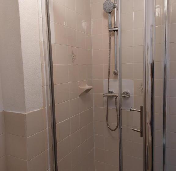 פנסיון The Norwood