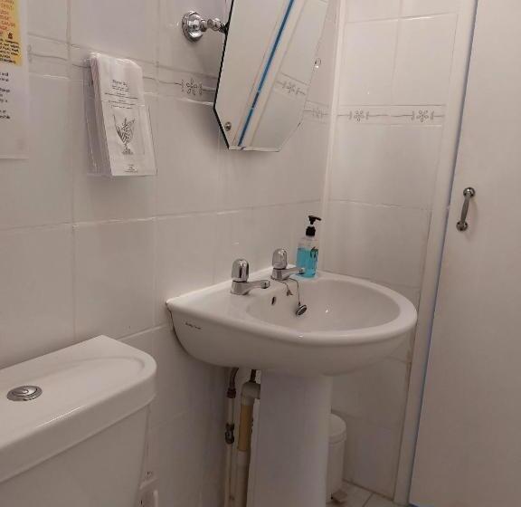 פנסיון The Norwood