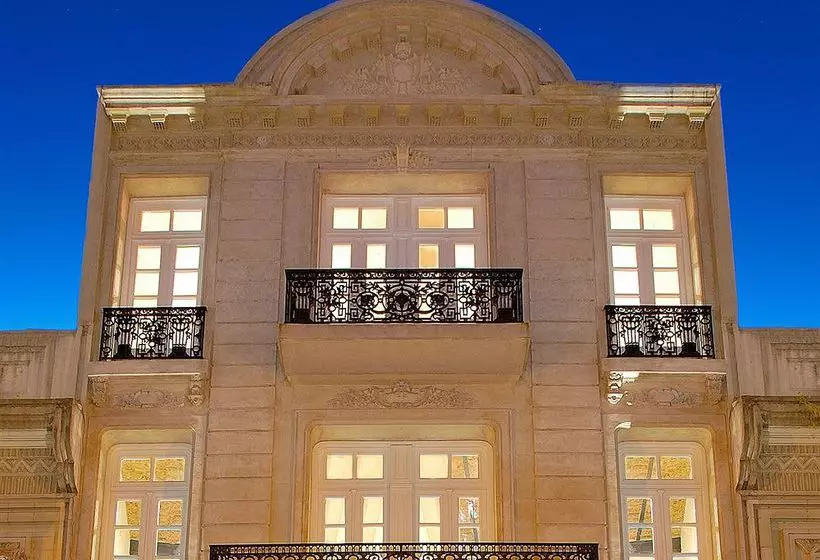 Poetry Building Recoleta