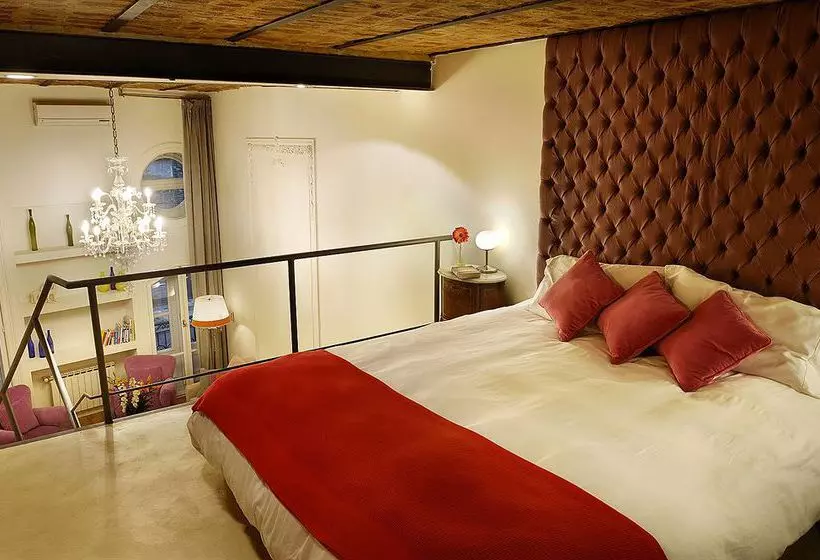 Poetry Building Recoleta