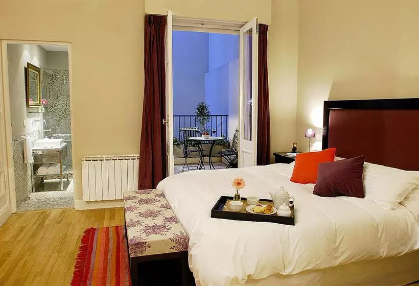 Poetry Building Recoleta