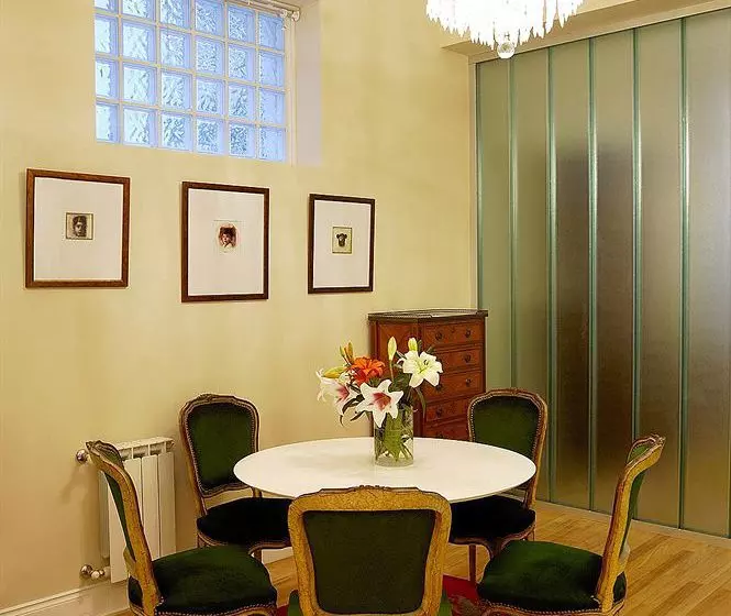 Poetry Building Recoleta