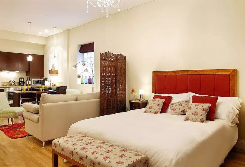 Poetry Building Recoleta