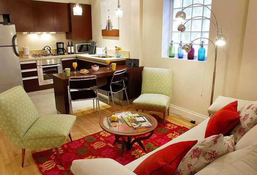 Poetry Building Recoleta