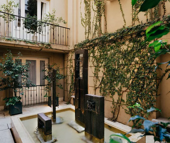 Poetry Building Recoleta