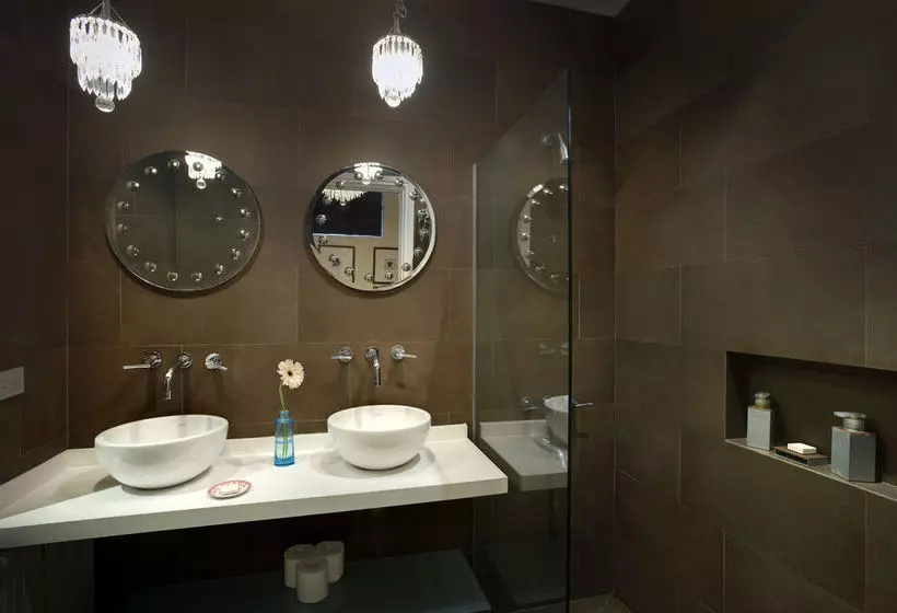 Poetry Building Recoleta