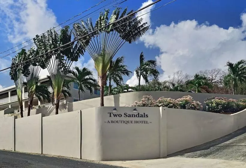 تختخواب و صبحانه Two Sandals – A Boutique