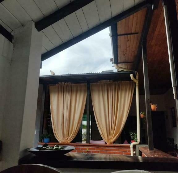 هاستل Posada Manoa