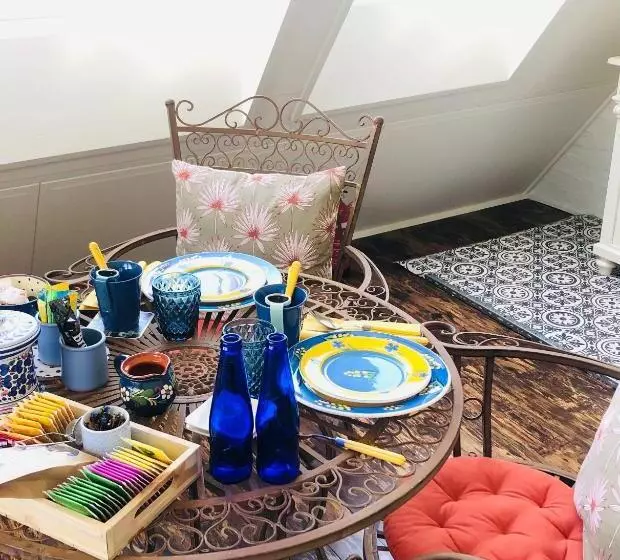 Retkeilymaja Villa Kunterbunt