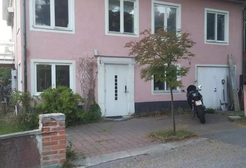 ベッドアンドブレックファースト Pink House Room#2 Stockholm