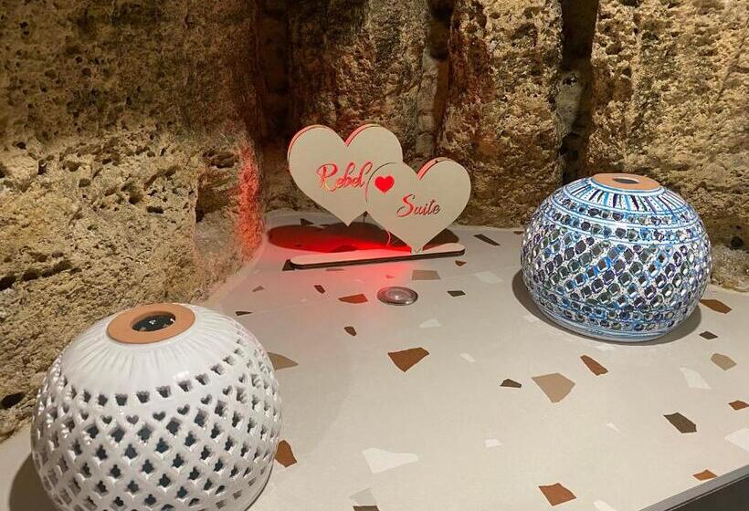 住宿加早餐  Rebel Suite Cross