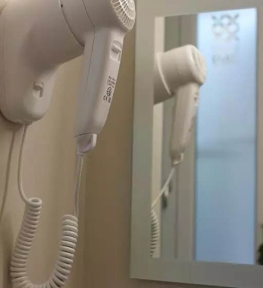 تختخواب و صبحانه Room 369