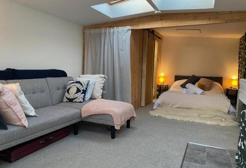 تختخواب و صبحانه The Dragonfly Bnb, Glastonbury