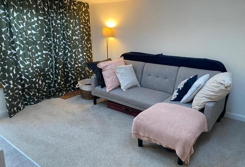 تختخواب و صبحانه The Dragonfly Bnb, Glastonbury