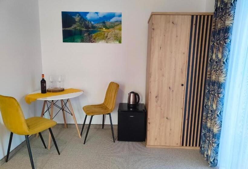 민박 Willa Adamówka