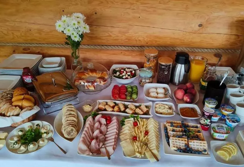 Aamiaismajoitus (B&B) Willa Adamówka