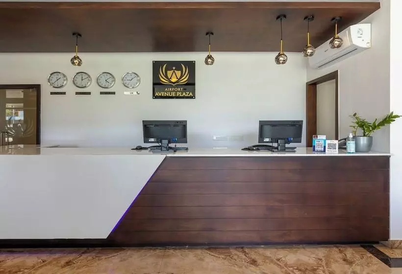 ホテル Treebo Trend Airport Avenue Plaza Cochin Airport 