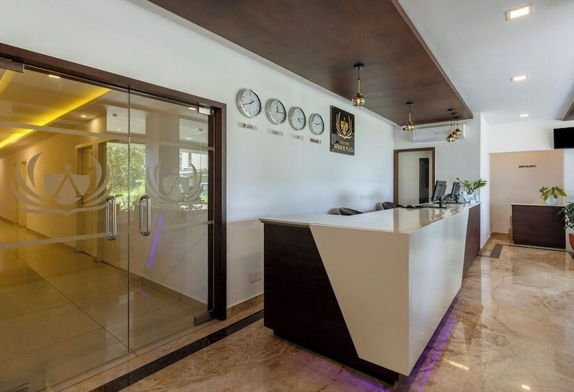 Hôtel Treebo Trend Airport Avenue Plaza Cochin Airport ​​​​​​​