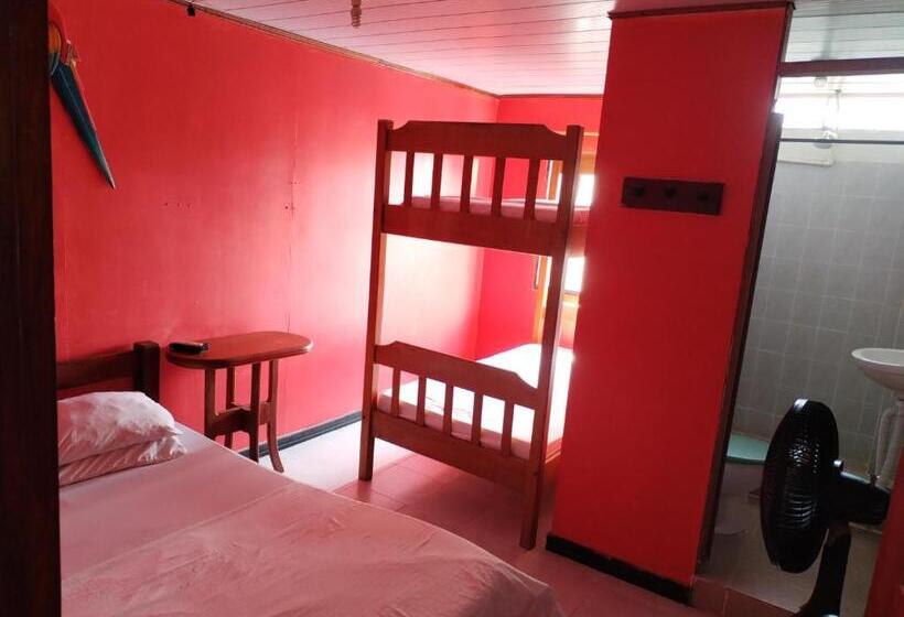 ホテル Divino Niño