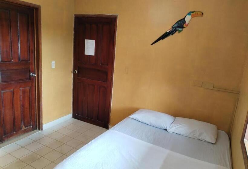 ホテル Divino Niño