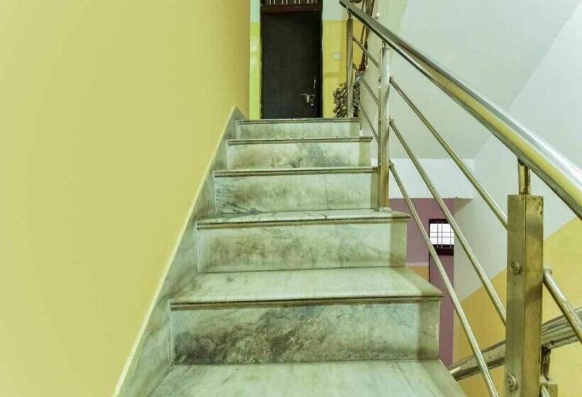 בית מלון כפרי Flagship Stay Inn