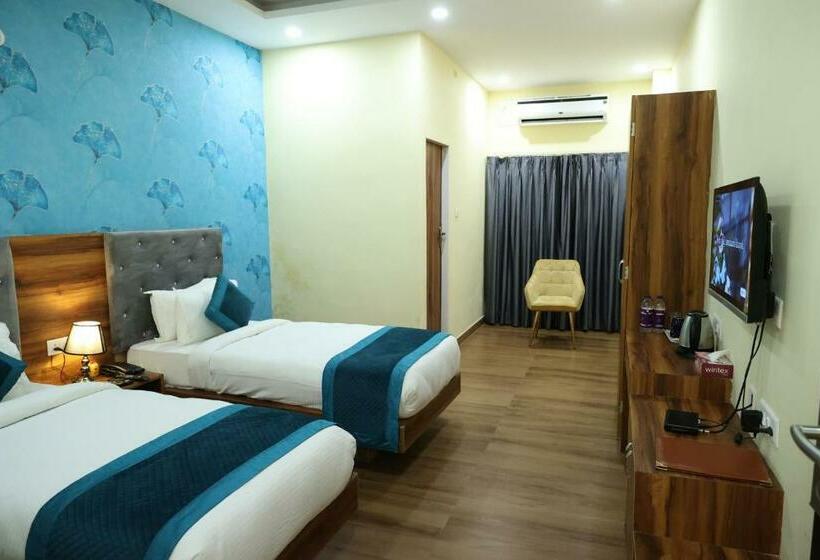 בית מלון כפרי Golden Palm