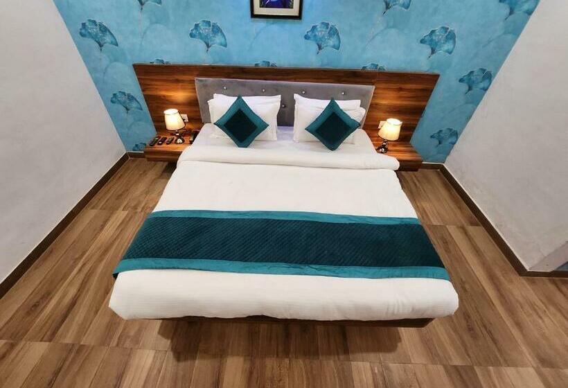 בית מלון כפרי Golden Palm