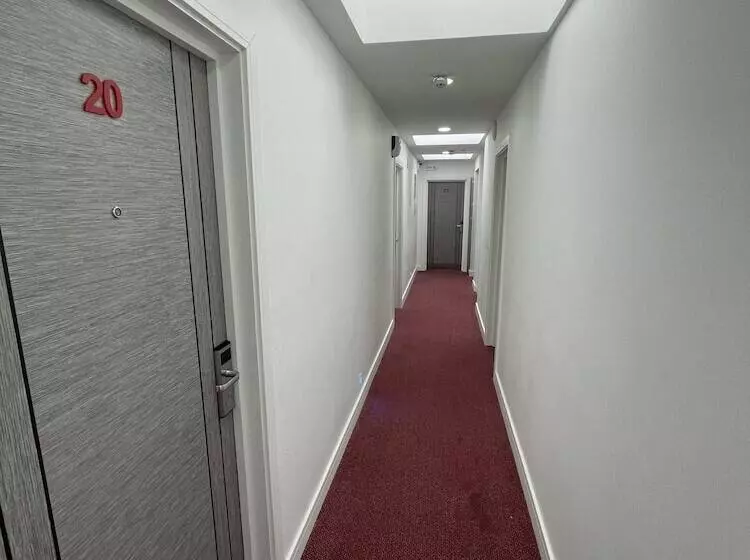 Hotelli Ilford Grand