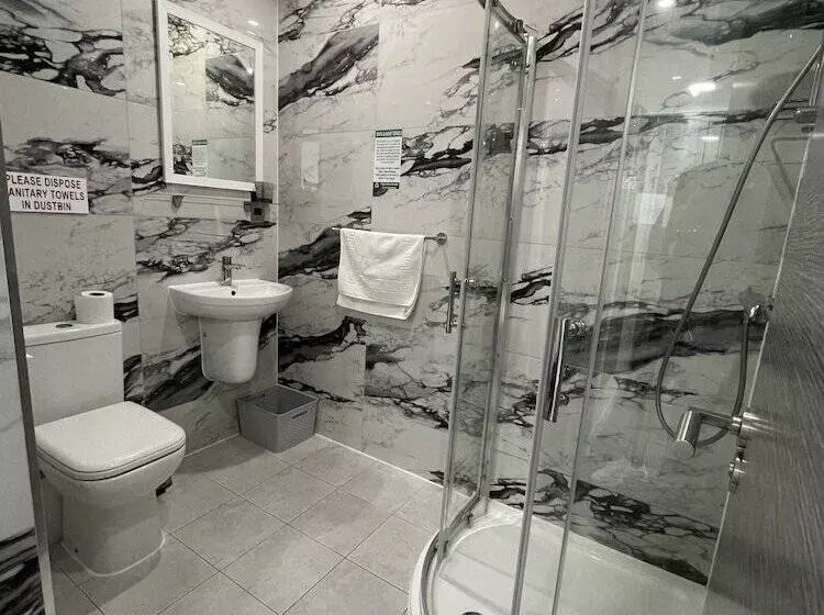 Hotelli Ilford Grand