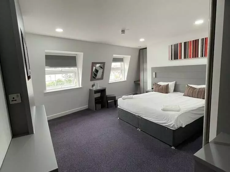 Hotelli Ilford Grand