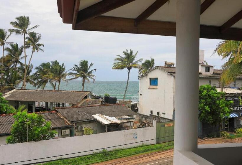 호텔 Mirissa Ocean Breeze