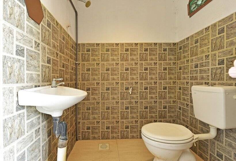 Hotel Oyo 90708 D Kuala Waterfront Chalet & Boat Charters