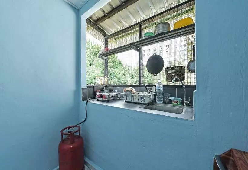 ホテル Oyo 90708 D Kuala Waterfront Chalet & Boat Charters