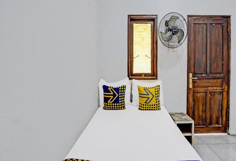 Szálloda Spot On 92086 Fun Guesthouse