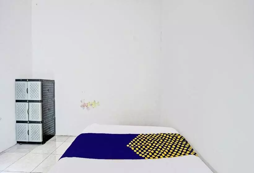 Hotelli Spot On 92086 Fun Guesthouse